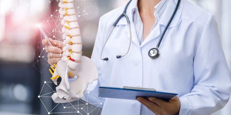 8 Signs You Need to See an Orthopedic Doctor in Abu Dhabi