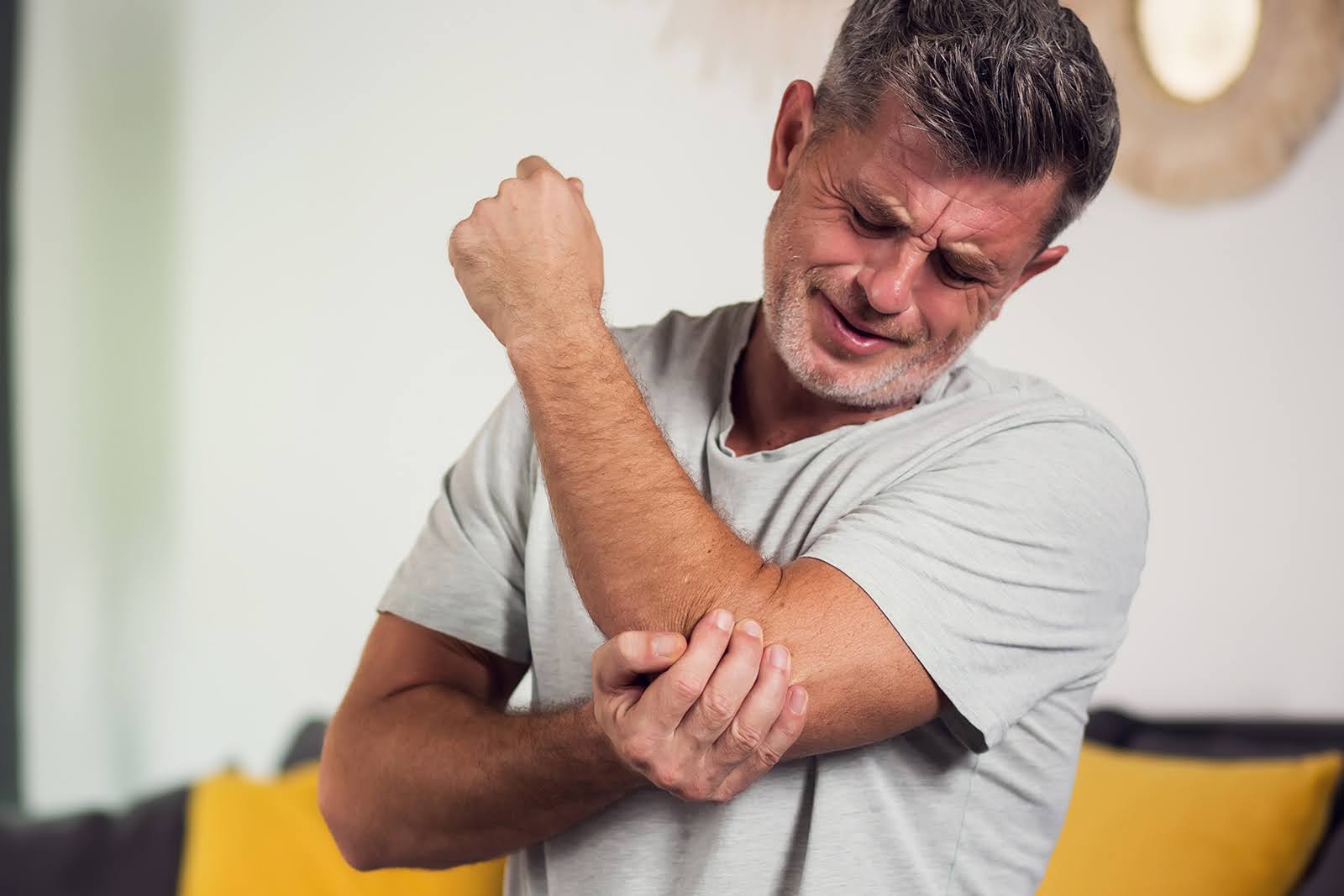 Elbow Pain During Daily Tasks Here What Abu Dhabi Orthopedics Recommend